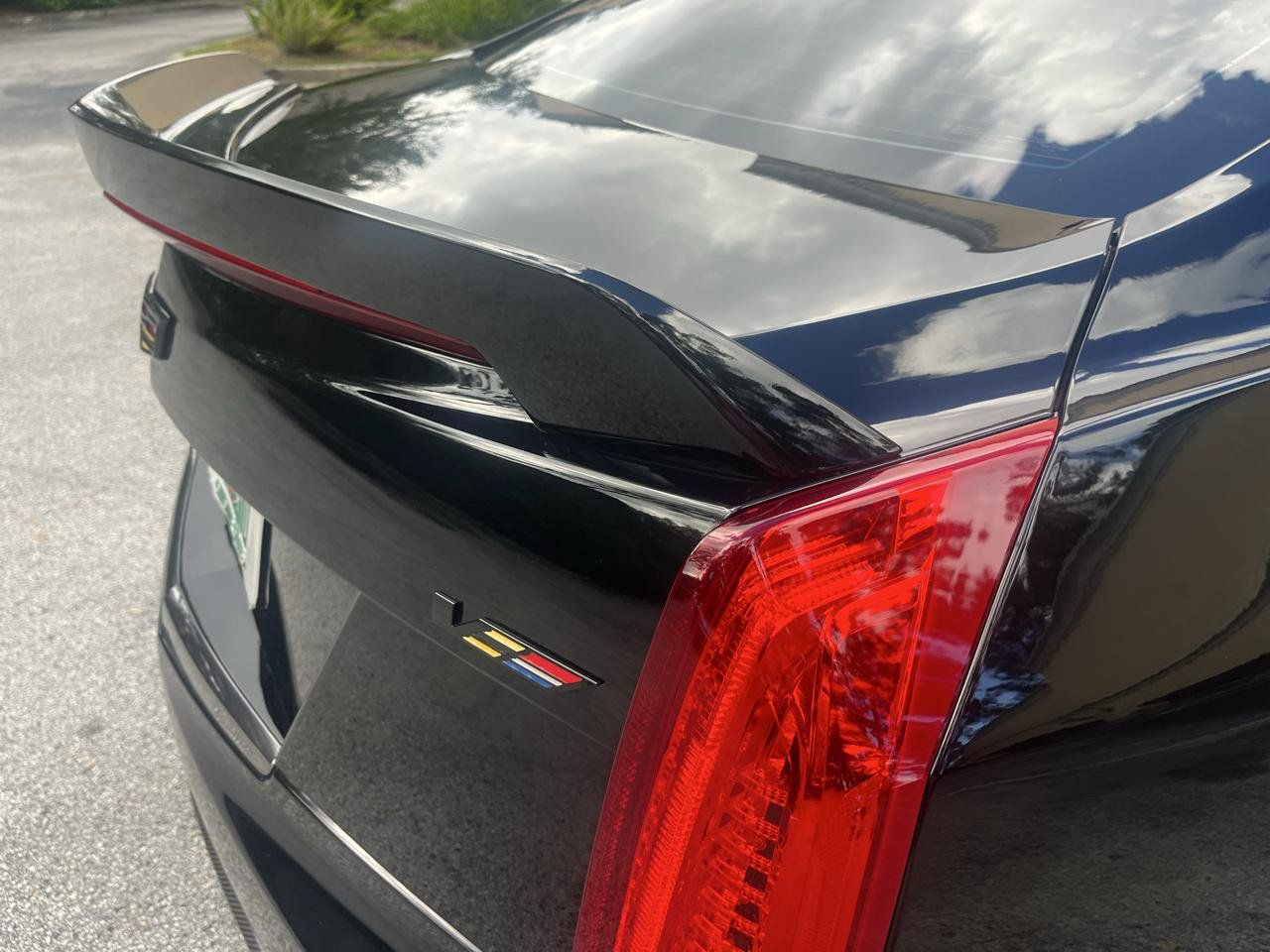 Used 2017 Cadillac ATS V w/ Carbon Black Package RWD image 7