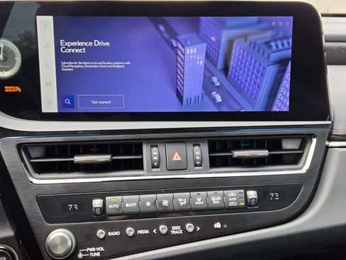 Certified 2025 Lexus ES 300h w/ Premium Package FWD image 13