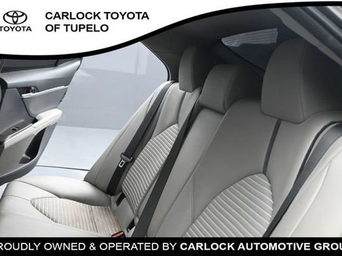 Used 2022 Toyota Camry SE FWD image 17