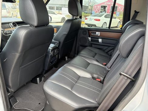 Used 2016 Land Rover LR4 AWD/4WD image 35