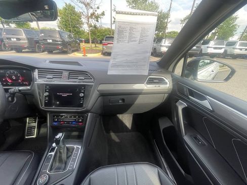 Used 2024 Volkswagen Tiguan SE R-Line AWD/4WD image 20