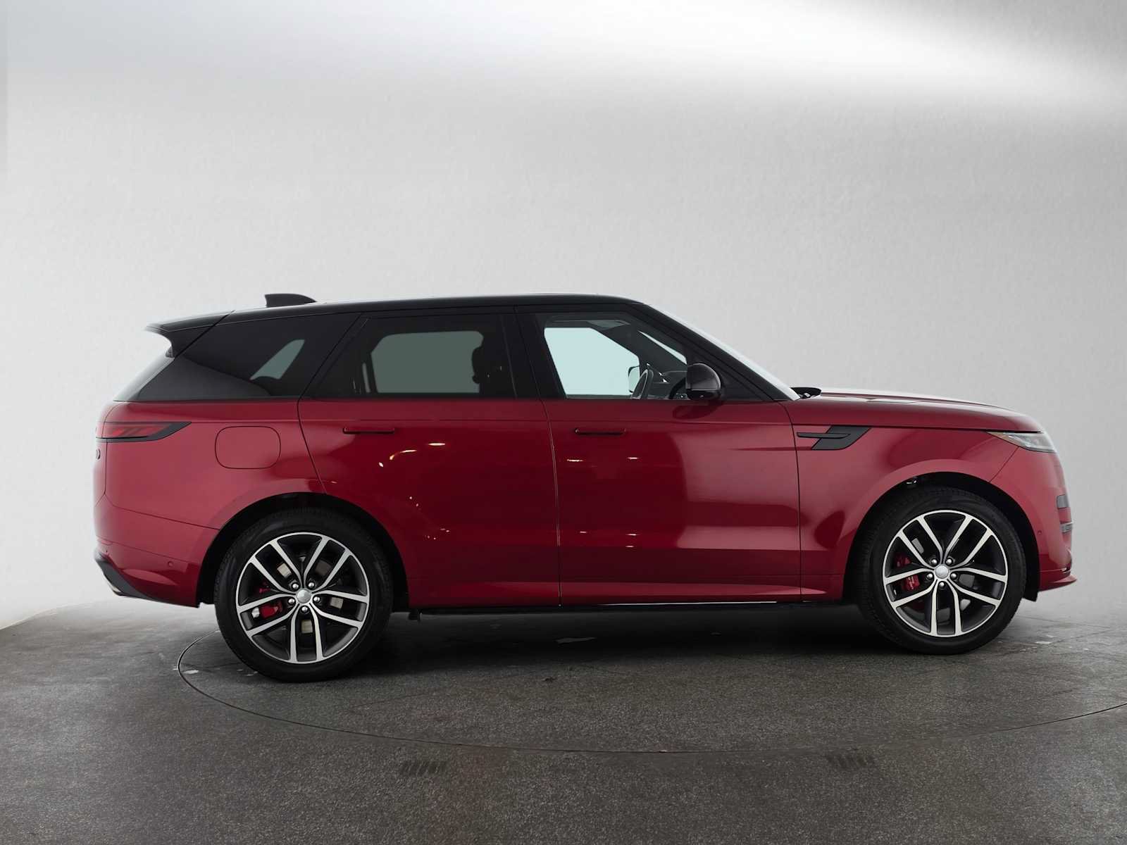 Used 2023 Land Rover Range Rover Sport SE Dynamic AWD/4WD image 6