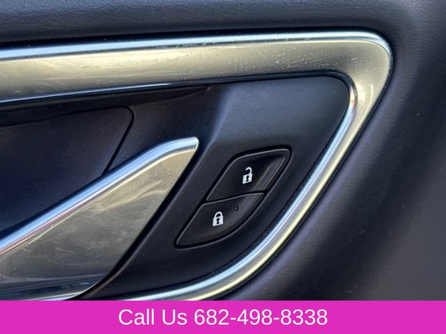 Used 2021 GMC Yukon AT4 w/ Rear Media and Nav Package AWD/4WD image 21