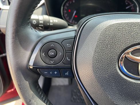 Used 2019 Toyota RAV4 Limited AWD/4WD image 27