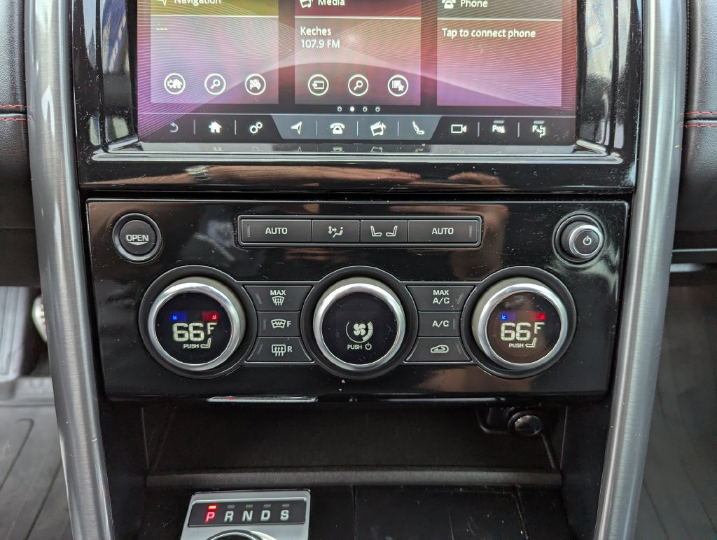 Used 2020 Land Rover Discovery HSE Luxury AWD/4WD image 26