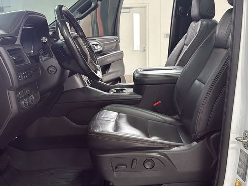 Used 2022 Chevrolet Tahoe RST w/ Luxury Package image 12