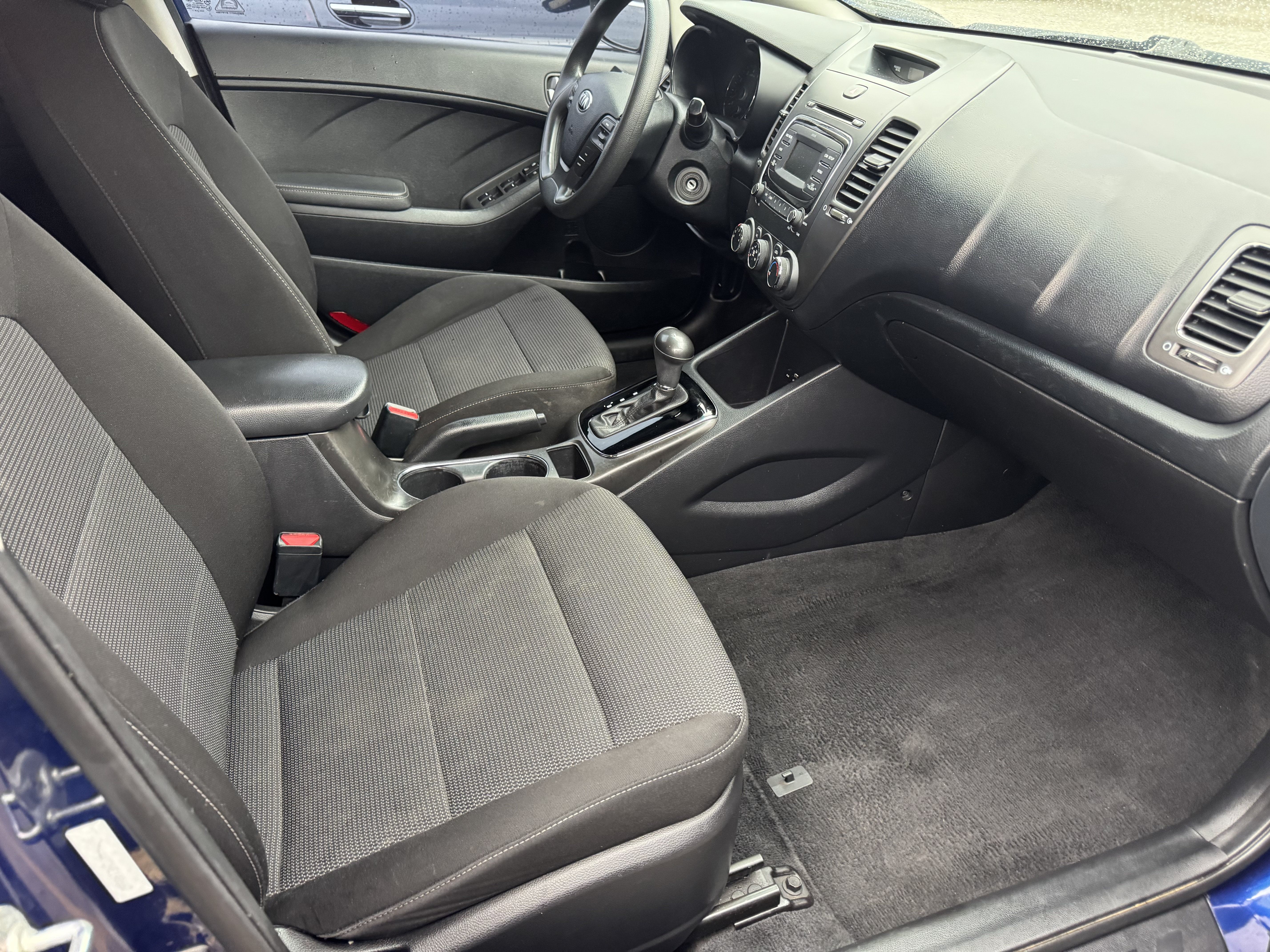 Used 2017 Kia Forte LX FWD image 12