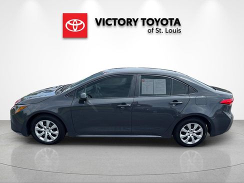 Used 2025 Toyota Corolla LE FWD image 6