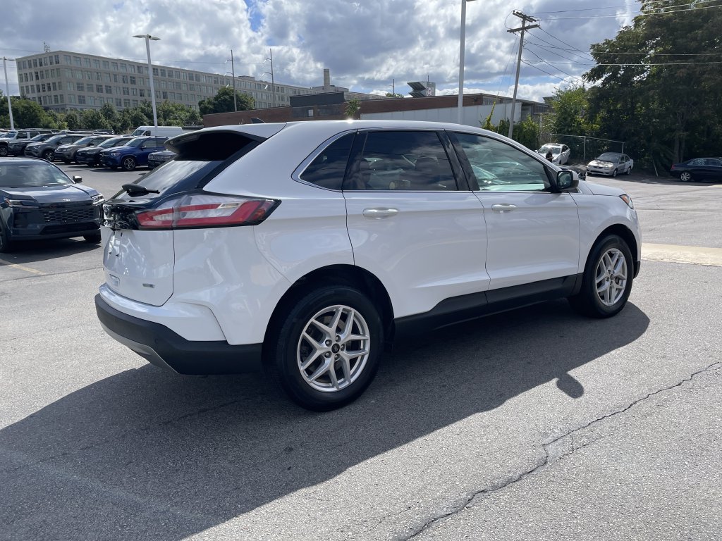 Used 2024 Ford Edge SEL AWD/4WD image 8