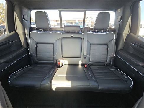Used 2023 GMC Sierra 1500 AT4X image 25