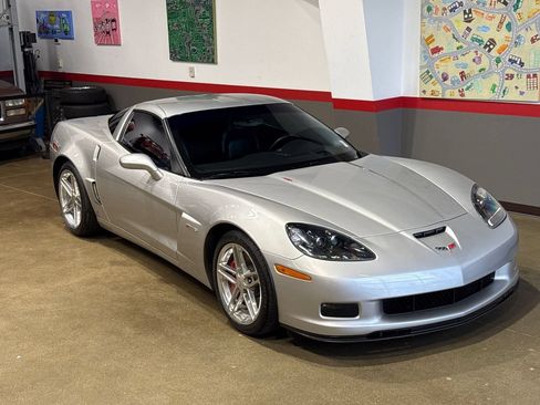 Used 2007 Chevrolet Corvette Z06 w/ Preferred Equipment Group RWD image 25
