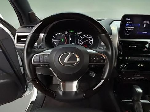 Used 2023 Lexus GX 460 Premium image 11