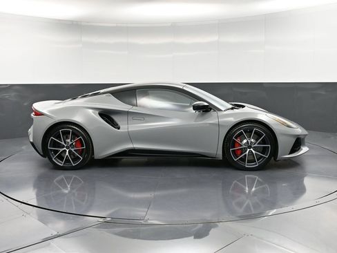 New 2026 Lotus Emira SE image 9