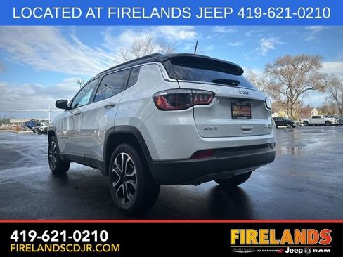 Used 2024 Jeep Compass Limited image 8