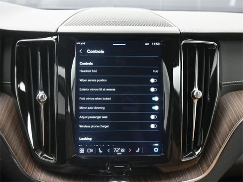 Used 2022 Volvo XC60 B5 Inscription w/ Protection Package Premier image 17