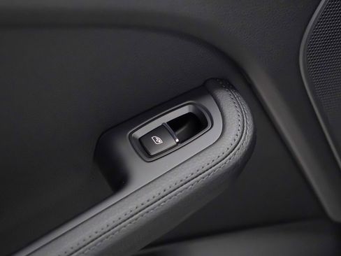 New 2026 Porsche Macan S image 16