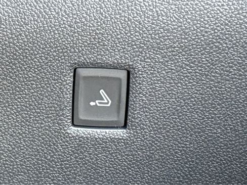 New 2026 Chevrolet Traverse RS image 33