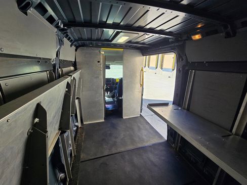 Used 2019 RAM ProMaster 2500 image 12