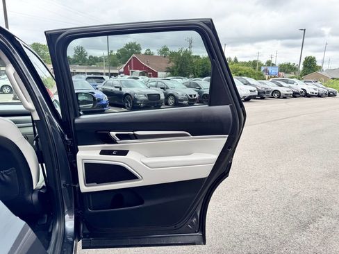 Used 2020 Kia Telluride S AWD/4WD image 17