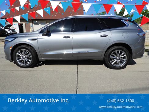 Used 2023 Buick Enclave Avenir w/ Trailering Package, 5000 lbs. AWD/4WD image 1