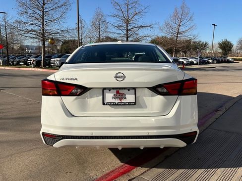 Used 2025 Nissan Altima 2.5 SV image 7