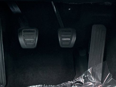 Used 2018 Chevrolet Camaro SS image 42