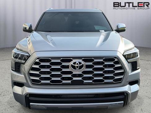 Used 2026 Toyota Sequoia Capstone AWD/4WD image 9