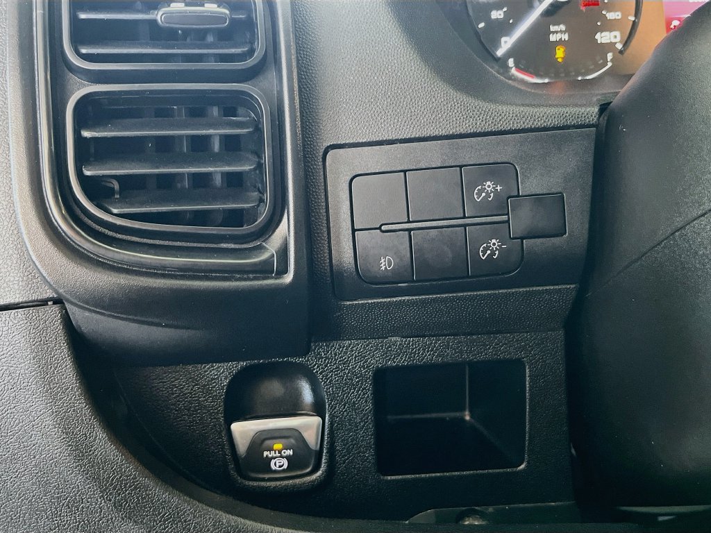 Used 2023 RAM ProMaster 2500 w/ Convenience Group FWD image 10