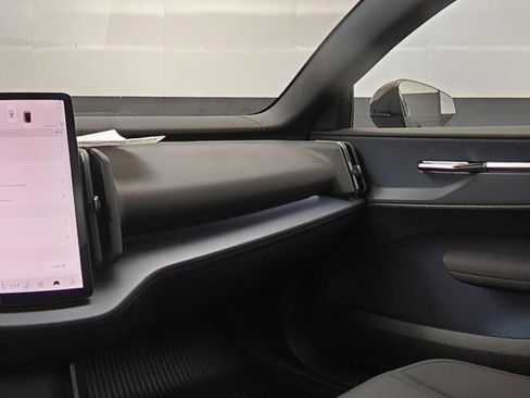 New 2026 Volvo EX30 Plus w/ Climate Package AWD/4WD image 31