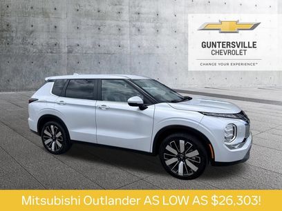 Used 2025 Mitsubishi Outlander SE