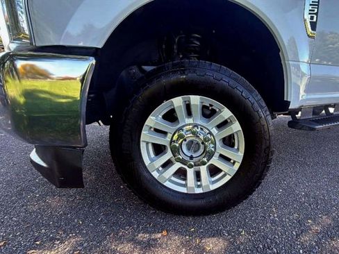 Used 2019 Ford F250 XLT image 21