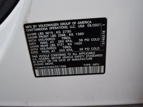 Used 2022 Volkswagen Atlas SEL R-Line image 28