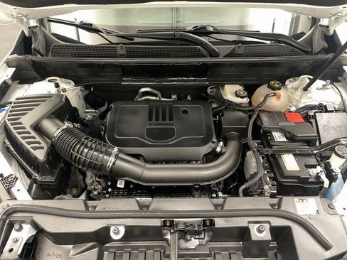 Used 2022 GMC Acadia SLT w/ Preferred Package image 24