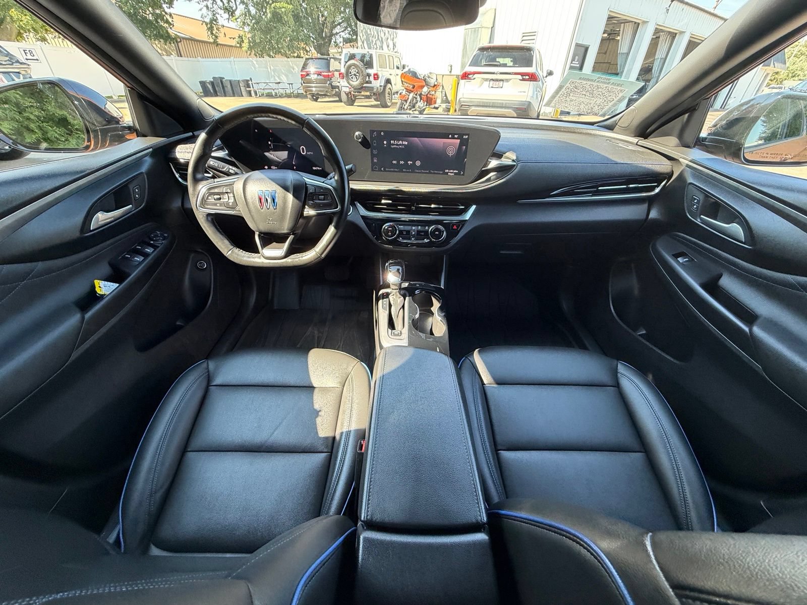 Used 2024 Buick Envista Sport Touring w/ Convenience I Package FWD image 19
