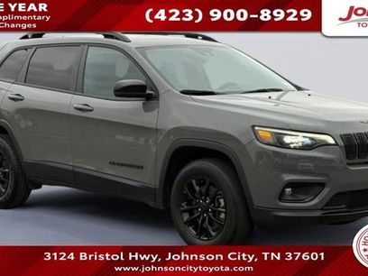 Used 2023 Jeep Cherokee Altitude Lux
