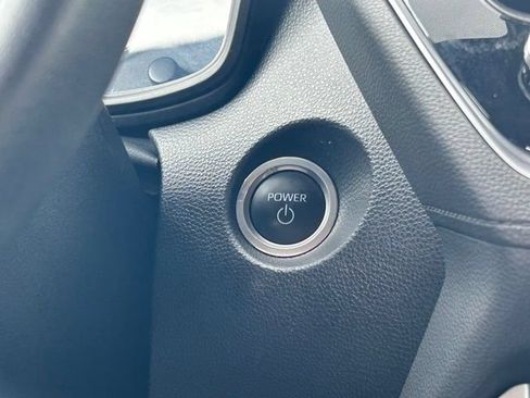 Used 2023 Toyota Corolla Cross AWD Hybrid w/ Moonroof Package image 40