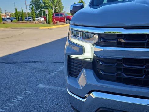 Certified 2024 Chevrolet Silverado 1500 LT AWD/4WD image 17