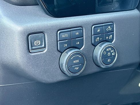 Used 2024 Chevrolet Silverado 1500 ZR2 w/ ZR2 Bison Edition image 11