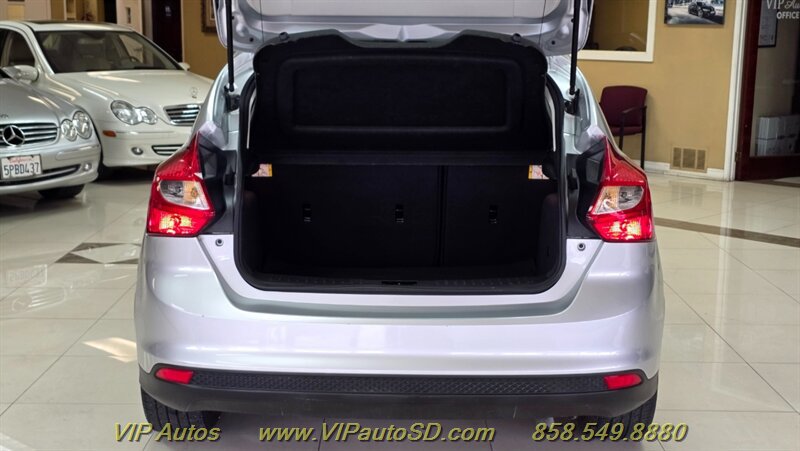 Used 2014 Ford Focus SE FWD image 10