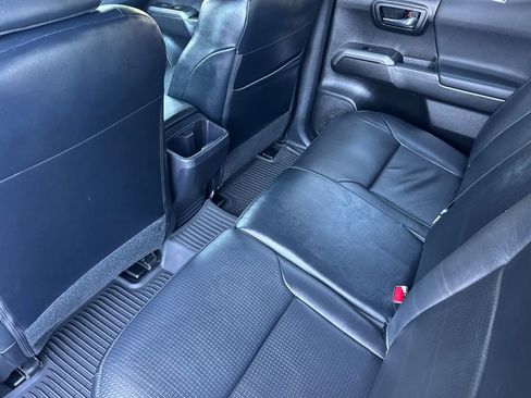 Certified 2023 Toyota Tacoma TRD Sport w/ TRD Premium Sport Package AWD/4WD image 11