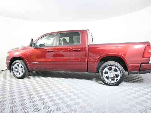 Used 2025 RAM 1500 Big Horn AWD/4WD image 3