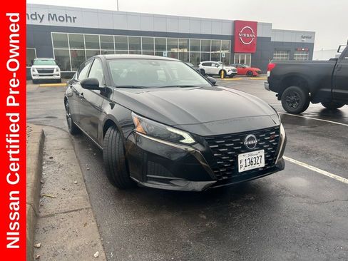 Certified 2025 Nissan Altima 2.5 SR image 2