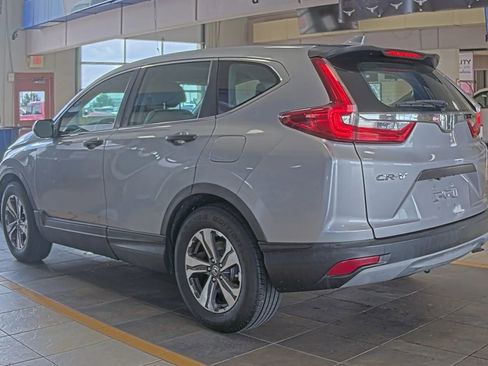 Used 2017 Honda CR-V LX image 2