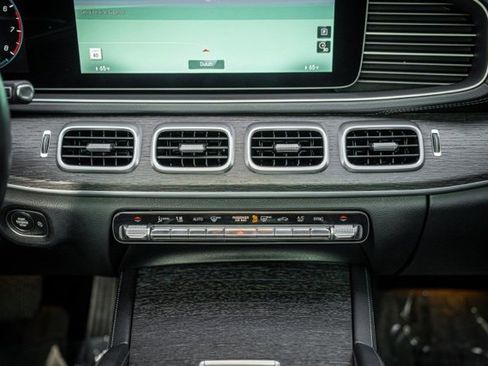 Used 2022 Mercedes-Benz GLS 450 4MATIC image 37