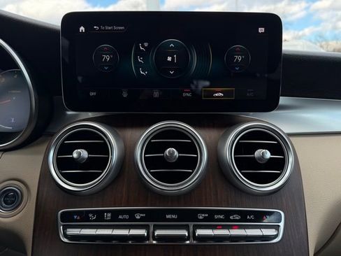 Used 2022 Mercedes-Benz GLC 300 4MATIC image 22