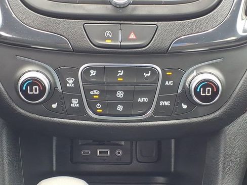 Used 2024 Chevrolet Equinox RS FWD image 15
