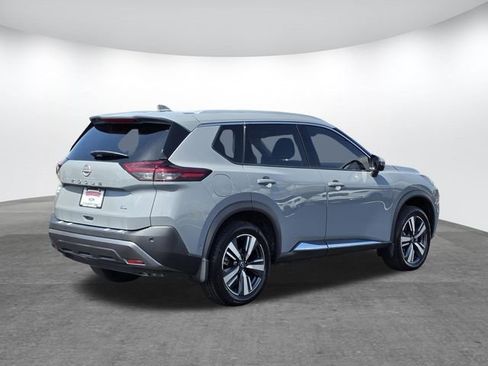 Used 2023 Nissan Rogue SL w/ SL Premium Package FWD image 4