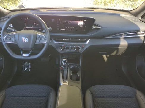 Used 2025 Buick Envista Preferred w/ Convenience I Package image 15