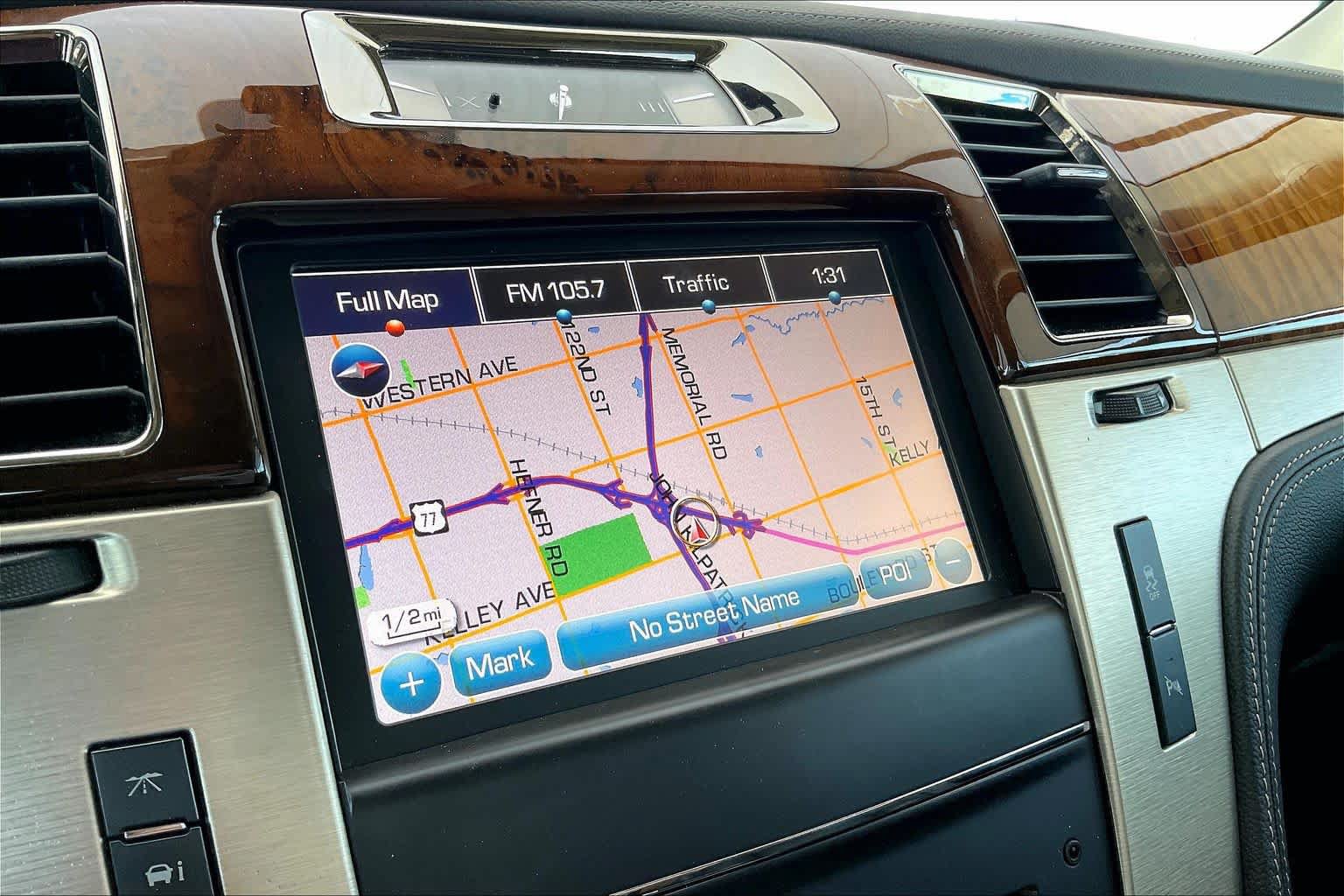 Used 2013 Cadillac Escalade Platinum AWD/4WD image 33