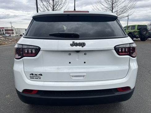 New 2026 Jeep Compass Latitude AWD/4WD image 12